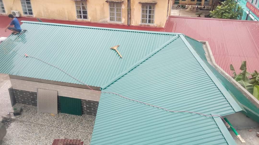 Thi công lợp tôn 